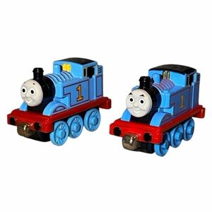 LOT OF 2 Thomas & Friends THOMAS Diecast Metal Train Take Along Take-n-Play #1